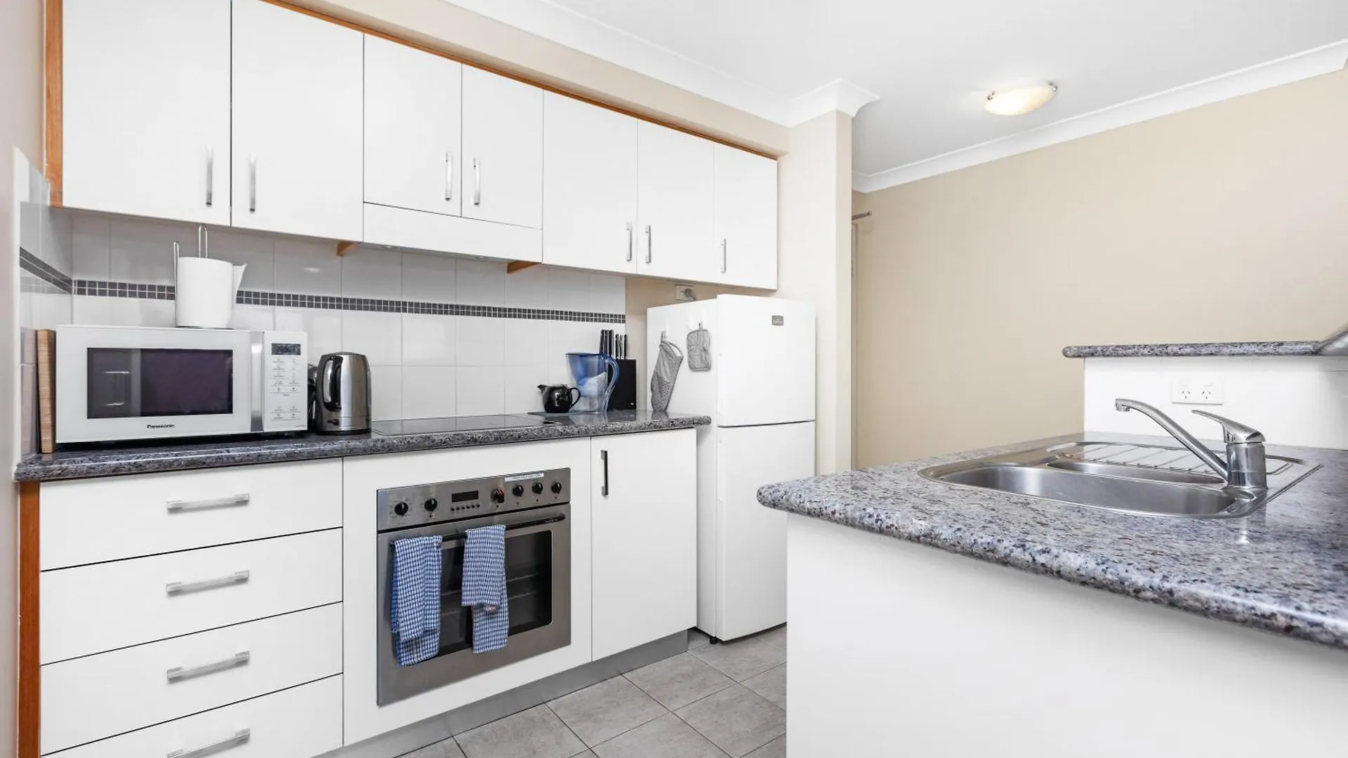 Executive Apartment, Parking, Pool In Perth