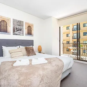Apartment 404 Big Beautiful One Bed & Balcony, Perth
