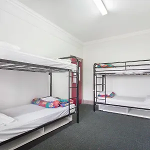 Hostel The Emperors Crown, Perth