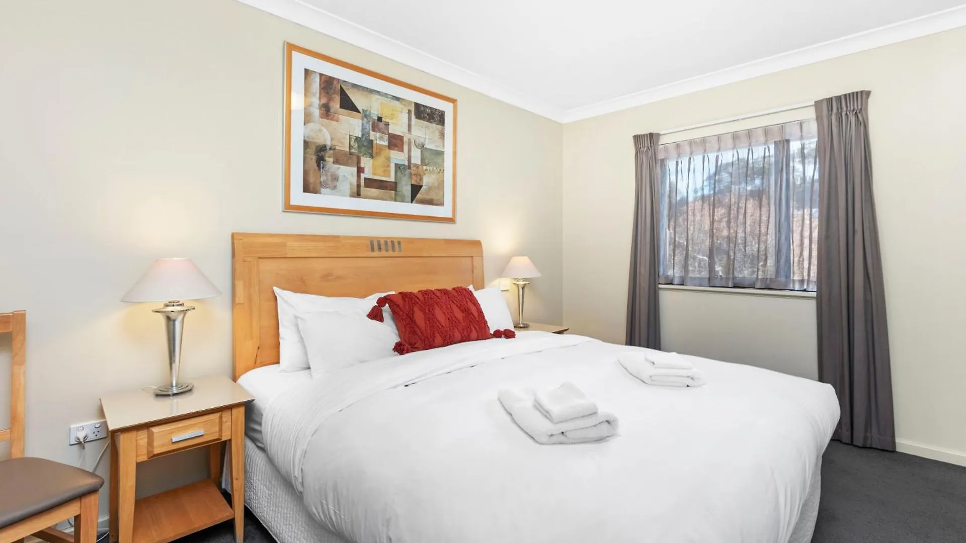 Executive Apartment, Parking, Pool In Perth Apartment
